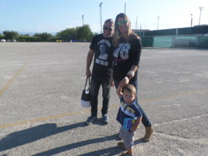 Papa' Giuseppe, Simona, Elisa e Riccardo (che in onore di papa' indossa la maglia coi colori del cielo, tanto cari)